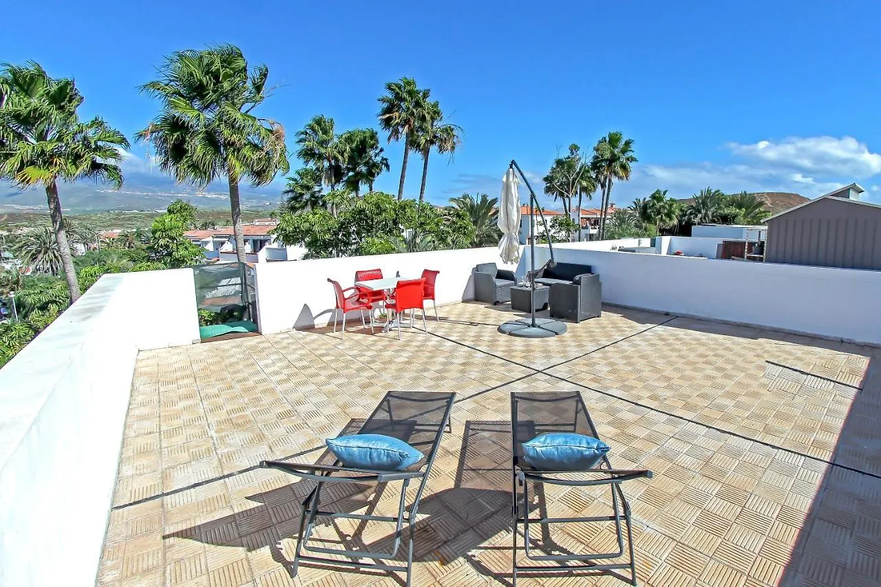Nice 2 Bedroom Flat With Big Pools And Big Terrace Parque Don Jose, 313 Costa Del Silencio Vakantiehuis