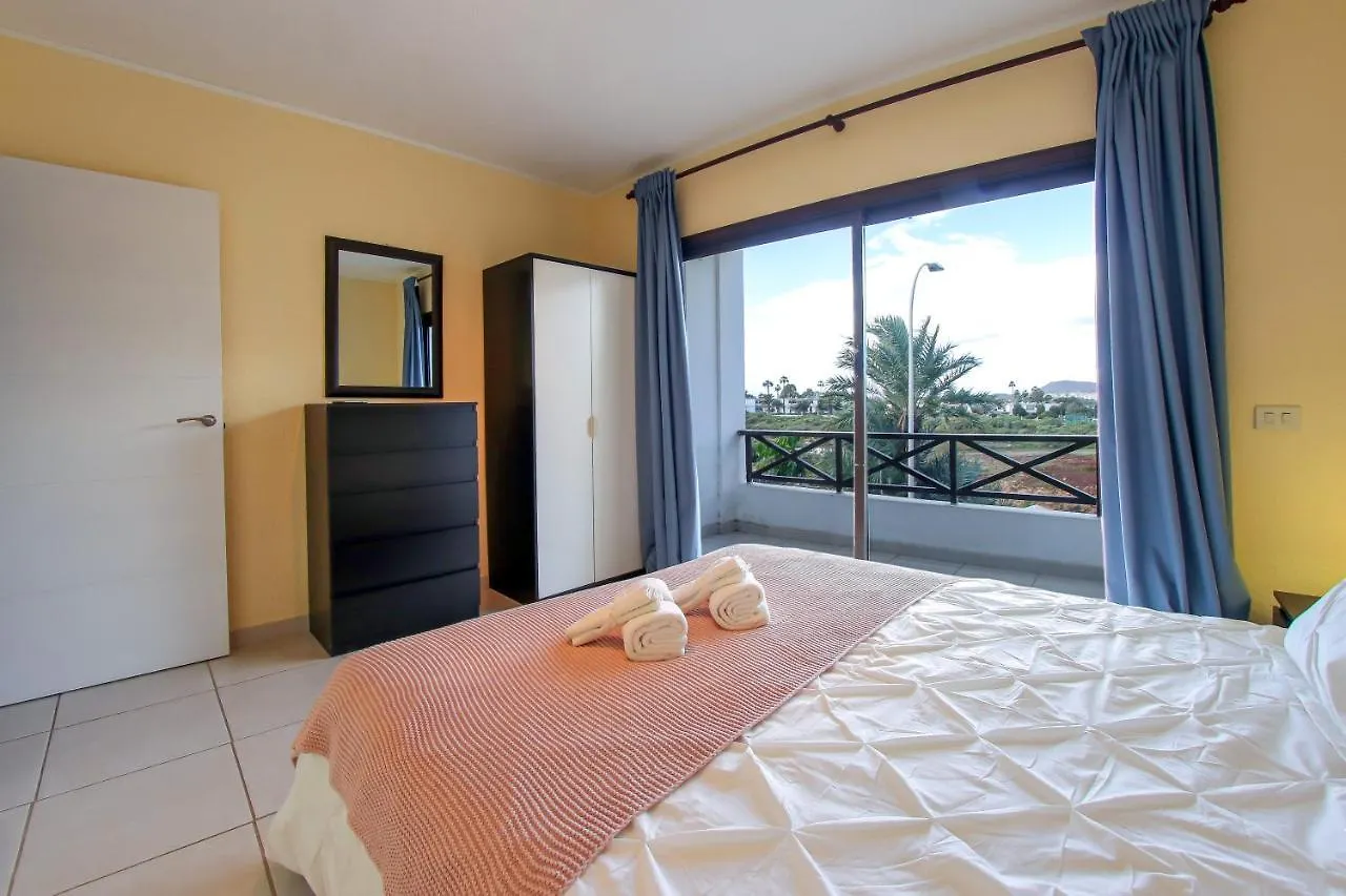 Vakantiehuis Nice 2 Bedroom Flat With Big Pools And Big Terrace Parque Don Jose, 313 Costa Del Silencio
