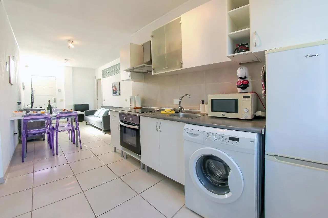 Nice 2 Bedroom Flat With Big Pools And Big Terrace Parque Don Jose, 313 Costa Del Silencio 0*,  Spanje