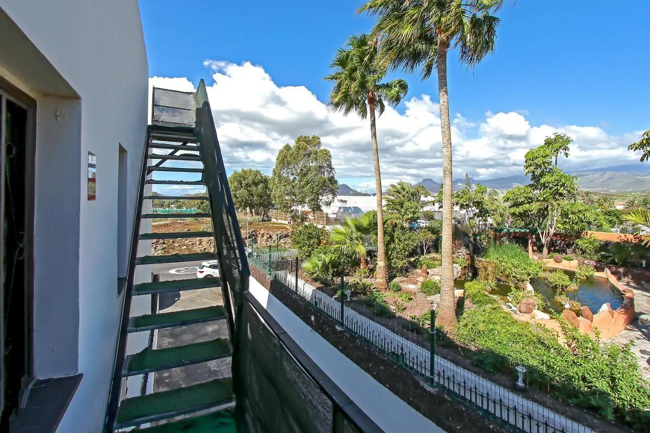 Nice 2 Bedroom Flat With Big Pools And Big Terrace Parque Don Jose, 313 Costa Del Silencio Vakantiehuis