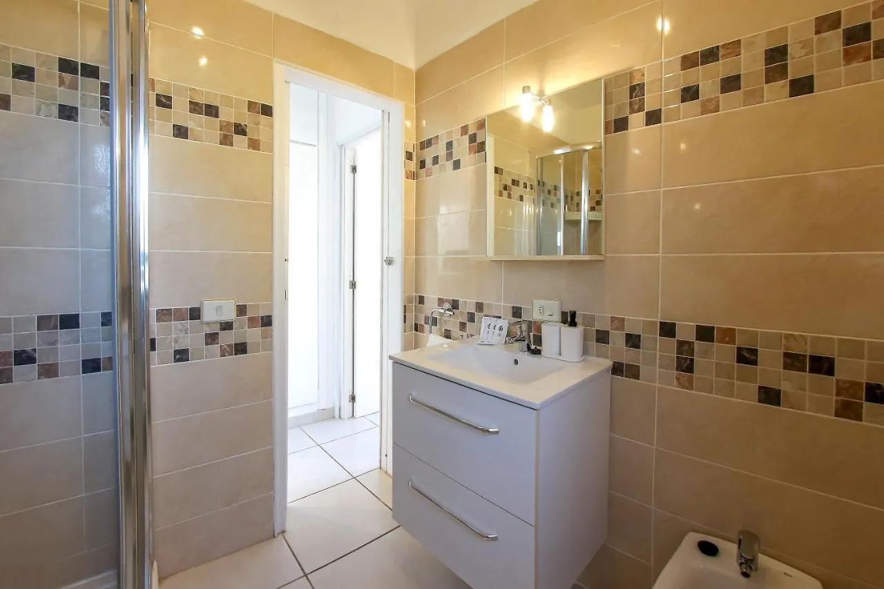 Nice 2 Bedroom Flat With Big Pools And Big Terrace Parque Don Jose, 313 Costa Del Silencio 0*,  İspanya