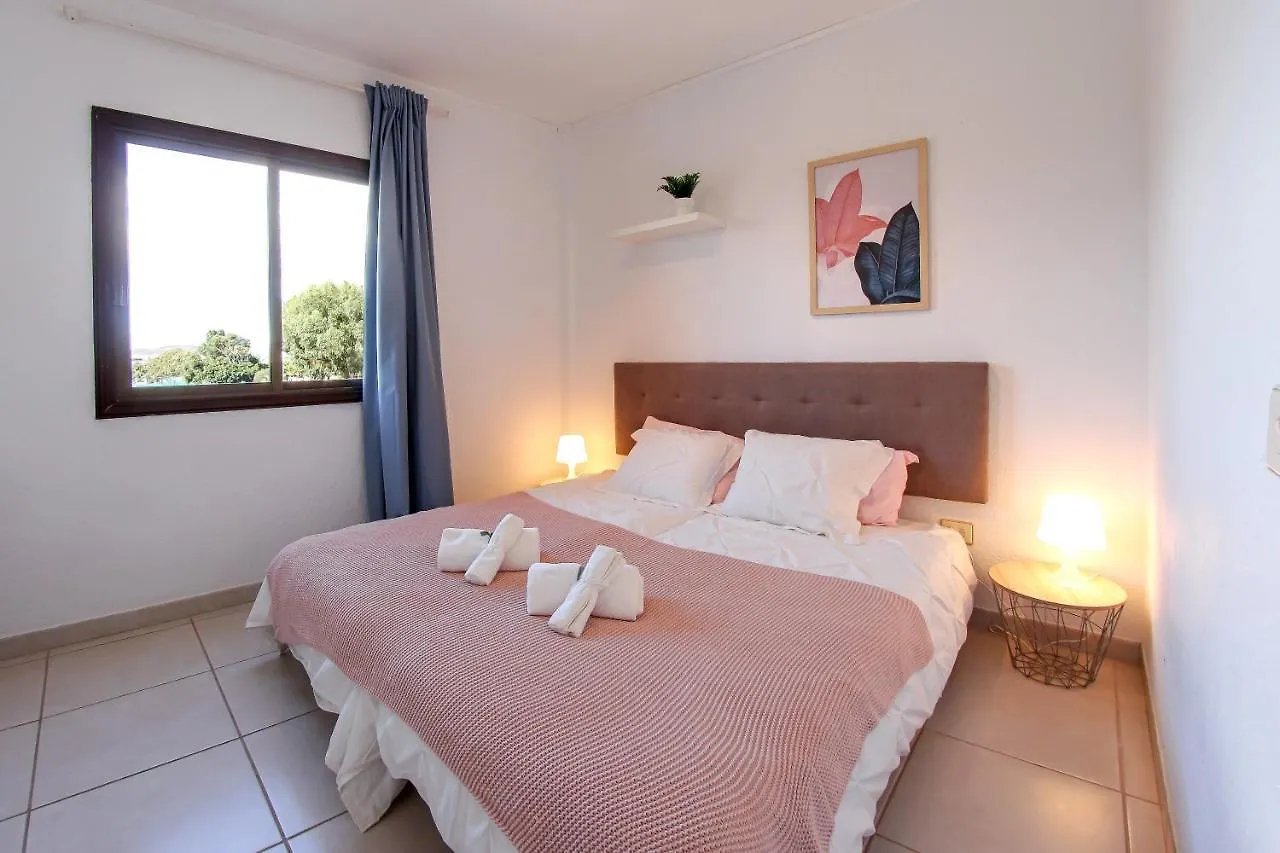 Tatil Evi Nice 2 Bedroom Flat With Big Pools And Big Terrace Parque Don Jose, 313 Costa Del Silencio İspanya